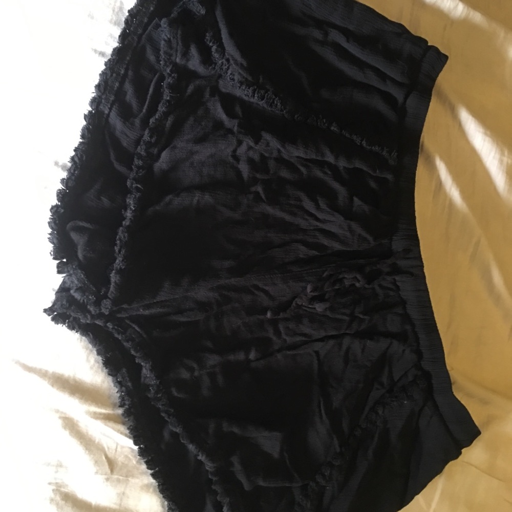 Missimo black shorts